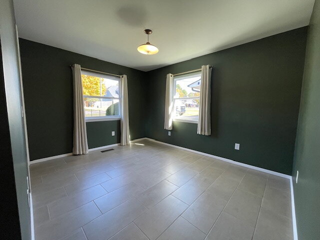 Building Photo - 209 Sanders Ave