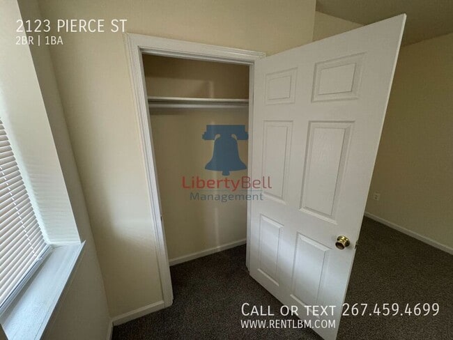 Building Photo - 2123 Pierce St