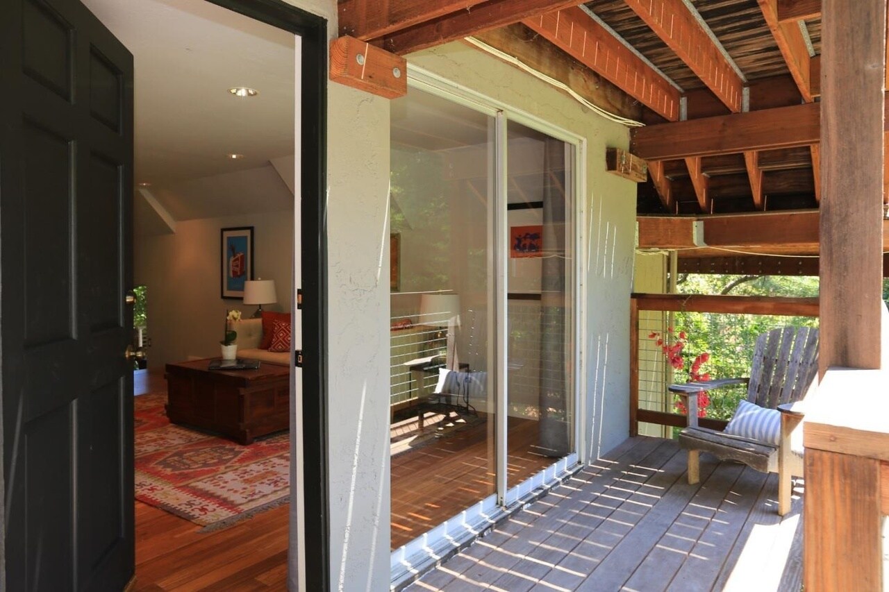 Building Photo - 3534 Oak Knoll Dr