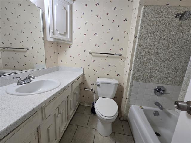 Building Photo - 509 Arbor Ln