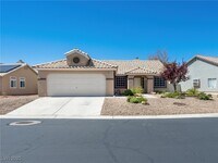 Building Photo - 4749 Califa Dr