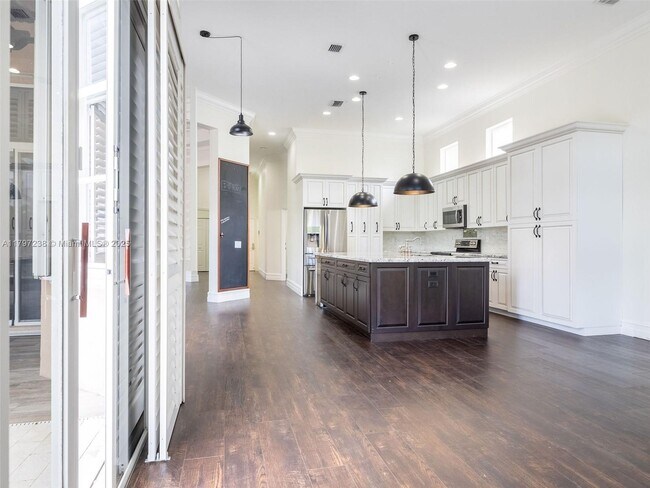 Building Photo - 2414 Deer Creek Rd