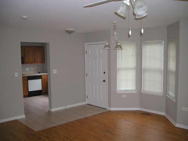 Building Photo - 2211 Waterleaf Ct