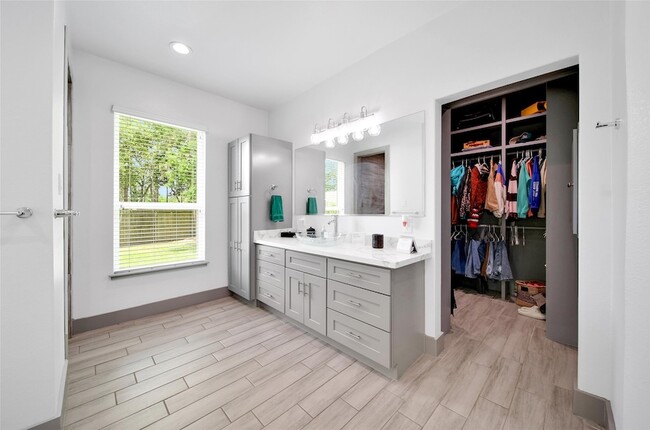 Building Photo - 28402 Calaveras Creek Ct