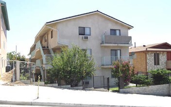 Building Photo - White Knoll 980