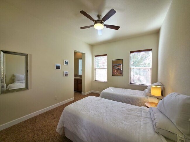 Building Photo - First Month Free – Executive Somersett Home Offered Furnished or Unfurnished with Panoramic Views...