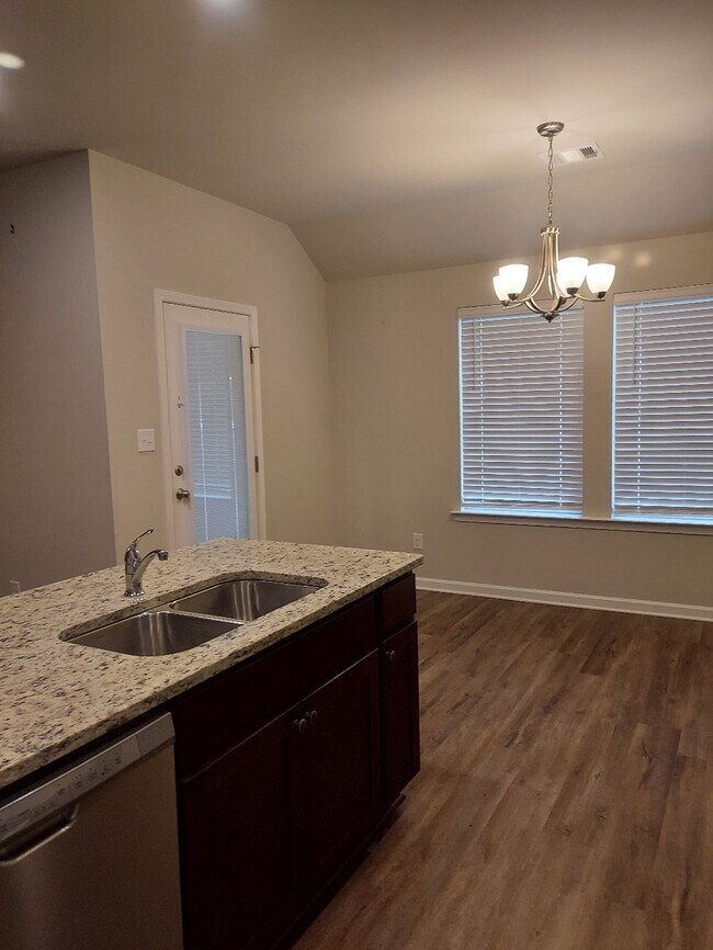 Building Photo - 13060 Fowler Dr