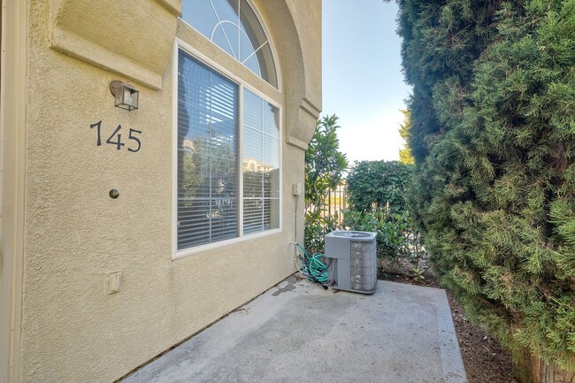Building Photo - 3726 Mykonos Ln