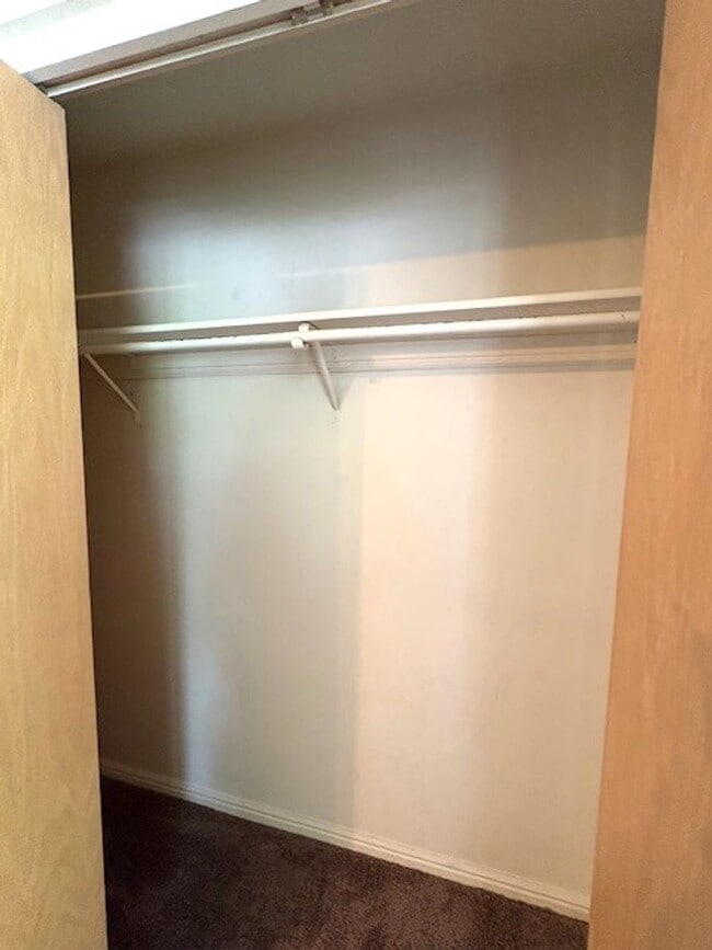 Building Photo - 3 Bedroom / 2 Bath Home in Bountiful!