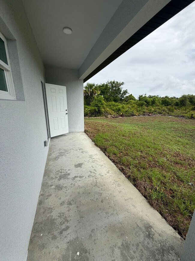 Building Photo - BRAND NEW 2Bd/2Ba/1Cg