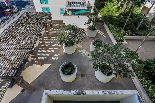 Building Photo - 7275 SW 89th St