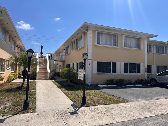 Building Photo - 5800 NE 22nd Way