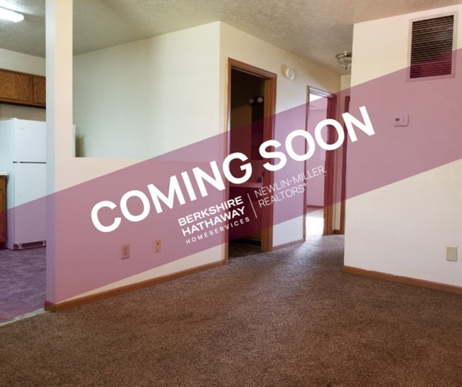Primary Photo - 2 Bedroom Upper Apartment-Tenant Pays Elec...