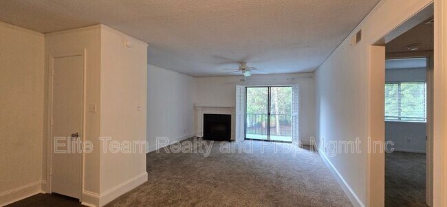 Building Photo - 3001 Heathstead Place