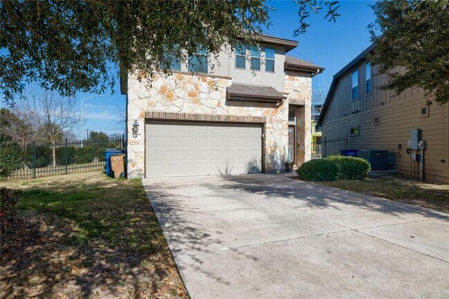 Building Photo - 2101 Rivers Edge Way
