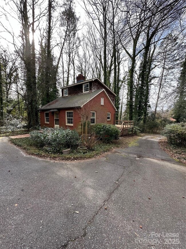 Building Photo - 7006 Sardis Rd
