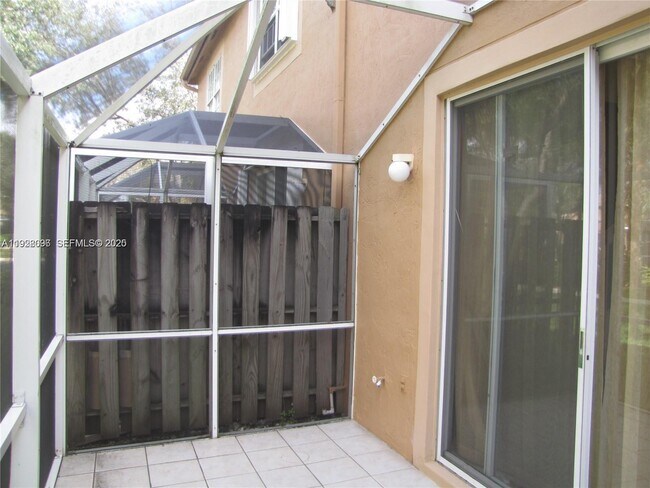 Building Photo - 1497 Veracruz Ln