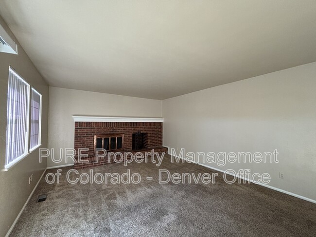 Building Photo - 3980 E Phillips Cir