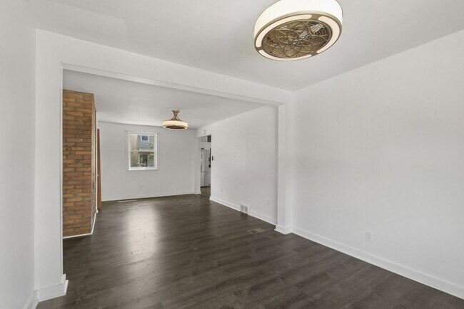 Building Photo - 414 N Euclid Ave