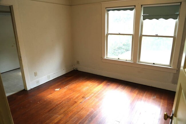 Building Photo - 3 bed 2 bath on OSU Campus