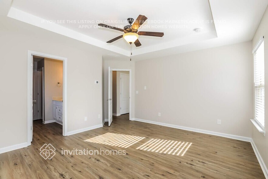 Building Photo - 2090 Paxton Dr SW