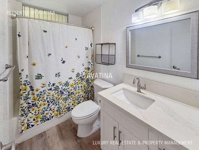 Building Photo - 95-2043 Waikalani Pl-A201