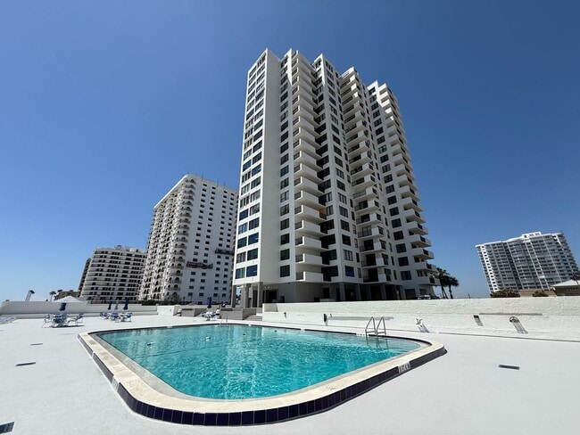 Building Photo - Fully Furnished 2-bedroom, 2-bath residence located in Oceans Five
