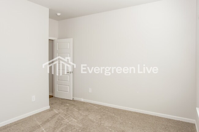 Building Photo - 101 Ashby Pond Dr