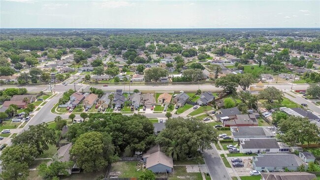 Building Photo - 9785 Piney Point Cir