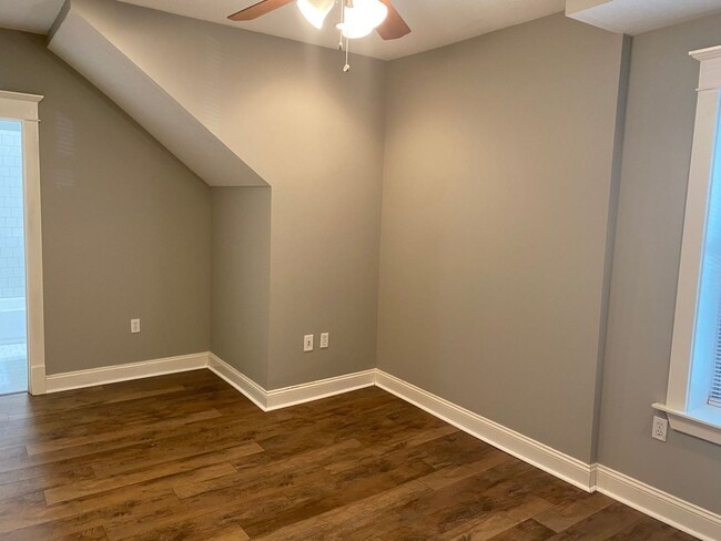 Building Photo - 34th Street Duplex