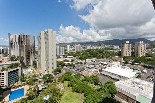 Building Photo - Kukui Plaza #D1905 - Downtown Convenience ...