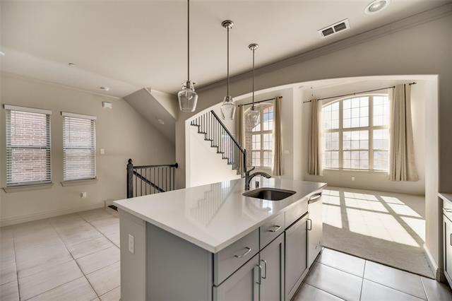 Building Photo - 2761 Troutt Dr
