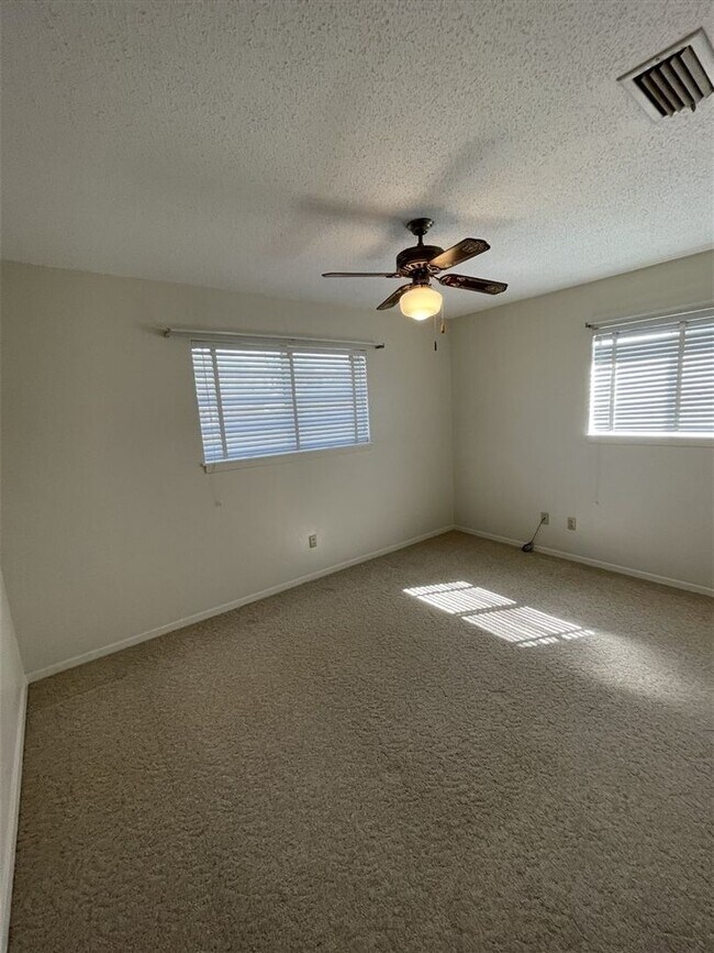 Building Photo - Bossier City LA 4 bed 3 bath for lease | S...