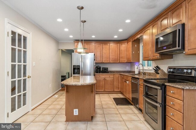 Building Photo - 8916 Arley Dr