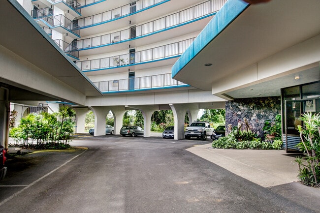 Building Photo - 2405 Kalanianaole St