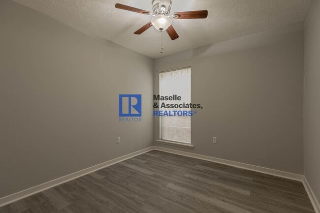 Building Photo - 3 Bed/2 Bath Home in Brandon