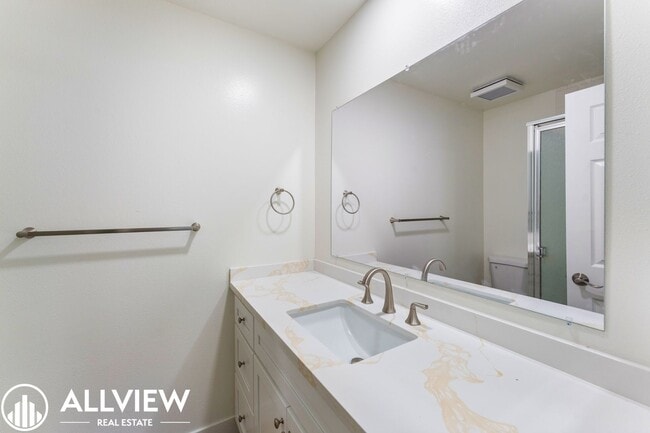 Building Photo - 16651 Tunstall Ln