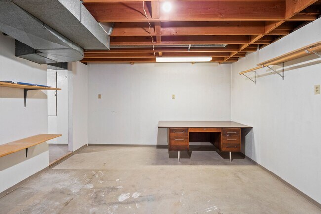Building Photo - 4 Bed 3 Bath Home in Cul-de-sac with Massive 18X40 insulated shop