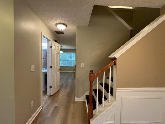 Building Photo - 5361 Grey Stag Ct