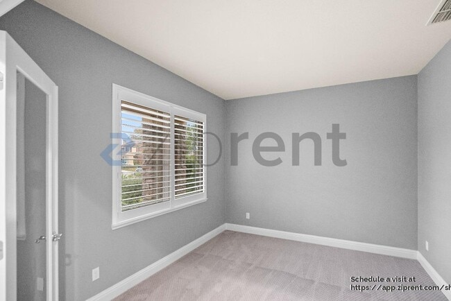 Building Photo - 1726 Hummingbird Way