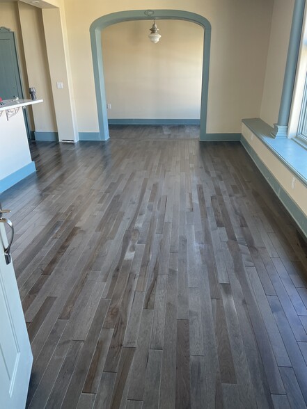 Hickory floor - 6 E Main St