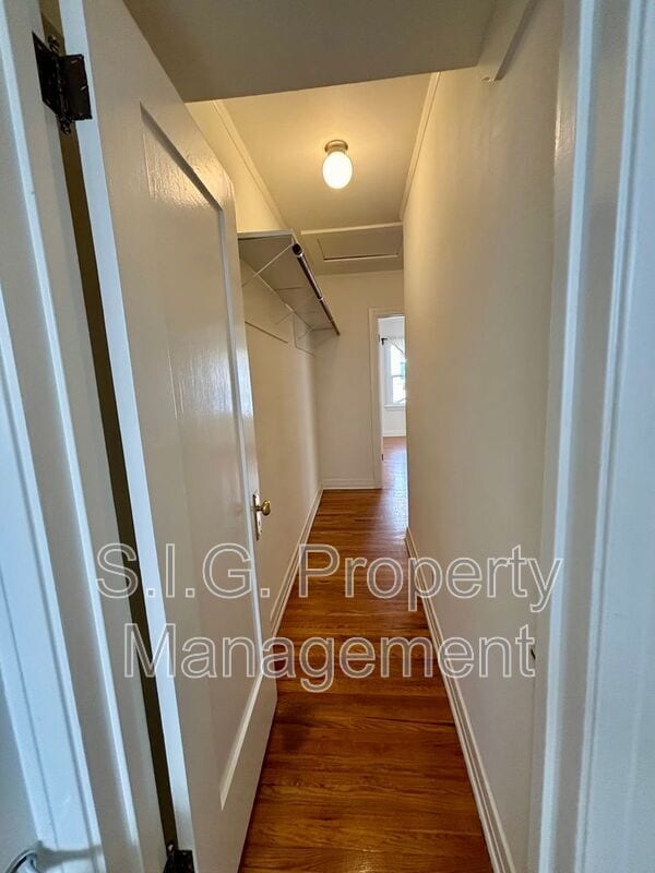 Building Photo - 2813 Rowena Ave
