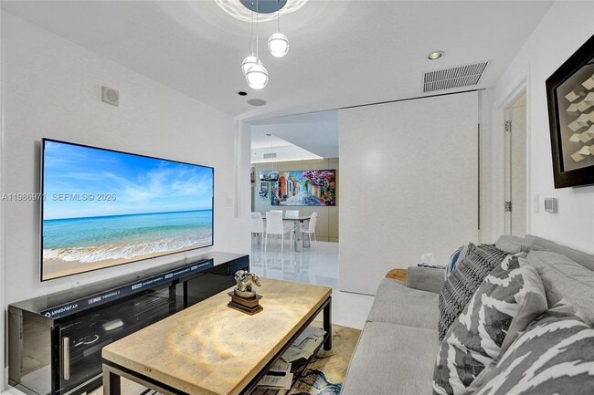 Building Photo - 17121 Collins Ave