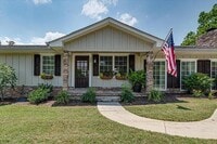 Building Photo - COMPLETELY FURNISHED EXECUTIVE RENTAL