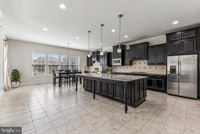 Building Photo - 42058 Barrymoore Pl