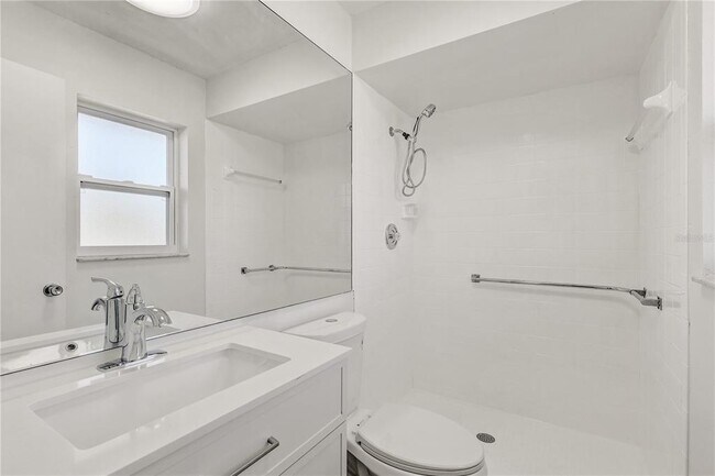 Building Photo - 7012 Pin Cherry Ln