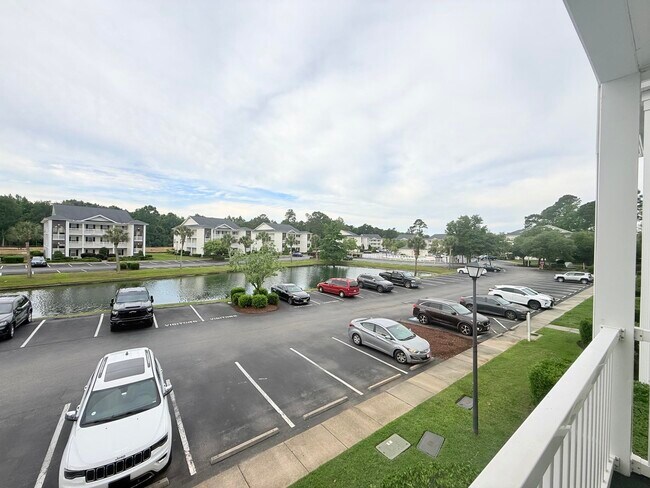 Building Photo - 1306 River Oaks Dr
