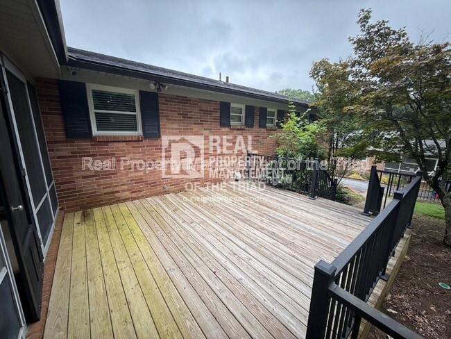 Building Photo - 1507 Berwick Rd SW