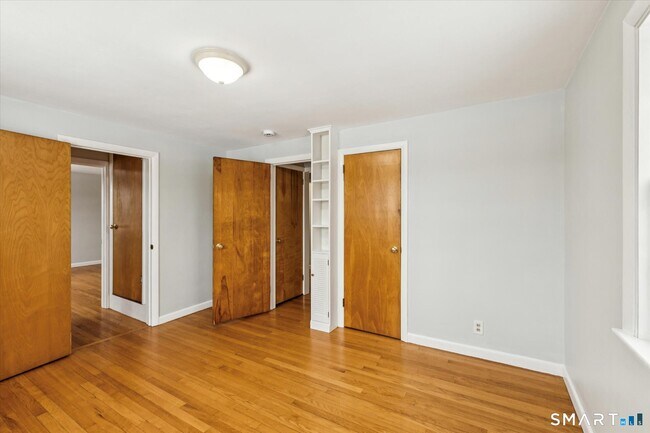 Building Photo - 361 Albany Turnpike