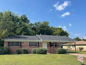 Building Photo - 1409 N Gibson Cir